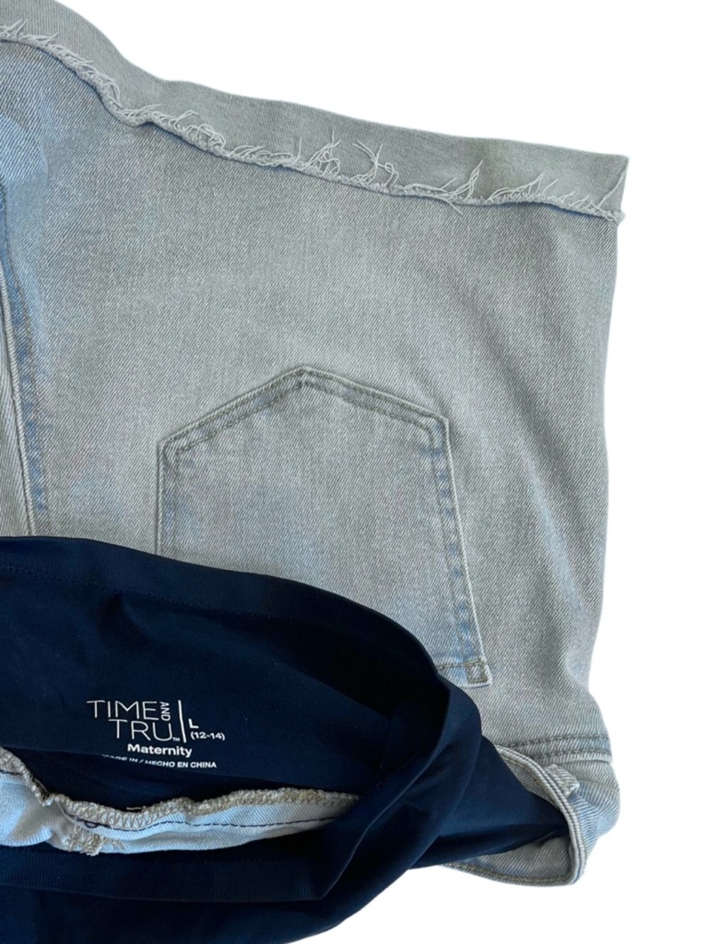 Time and Tru Light Blue Denim Maternity Rolled Cuff Shorts | Women’s L (12-14) - Picture 4 of 4